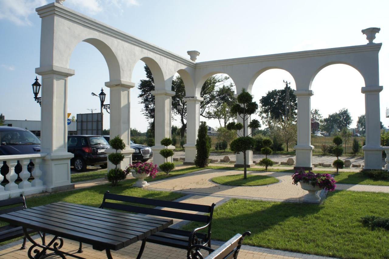 Villa Demetrios Kaluszyn  Kültér fotó